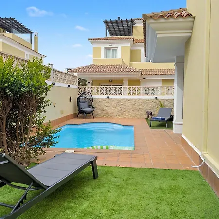Solymar - Private Heated Pool & Fiber-optic Wifi Villa *