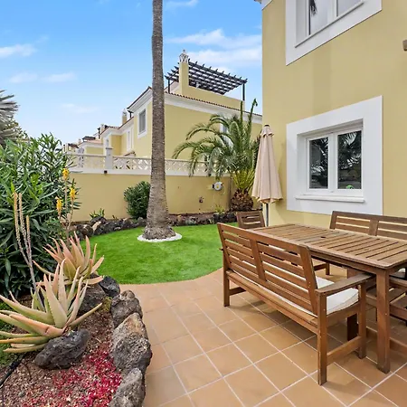 Solymar - Private Heated Pool & Fiber-optic Wifi Corralejo